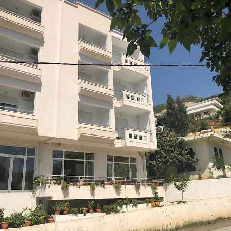 Appartamento Con Vista Mare Vlore Luaran gambar