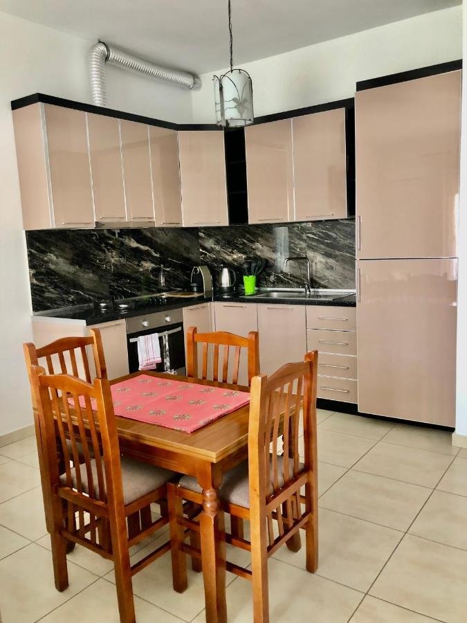 Appartamento Con Vista Mare Vlore Luaran gambar