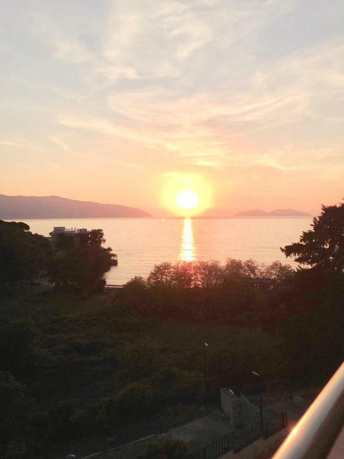 Appartamento Con Vista Mare Vlore Luaran gambar